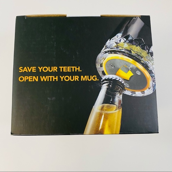 Brookstone Pop N Pour Glass Beer‎ Mug Built In Bottle Opener New in Box NIB NWT - Picture 2 of 8